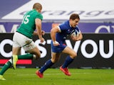 France's Antoine Dupont scores a try against Ireland in the Six Nations on October 31, 2020