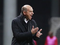 Zorya Luhansk head coach Viktor Skripnik shouts during a Europa League game in October 2020