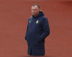 Michael O'Neill fumes at late Swansea City penalty