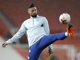 Olivier Giroud warms up for Chelsea on October 24, 2020