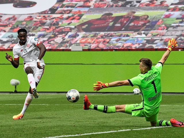 Mainz 05's Jean-Philippe Mateta scores against Bayer Leverkusen in the Bundesliga on June 27, 2020