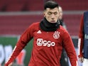 Lisandro Martinez warms up for Ajax on December 9, 2020