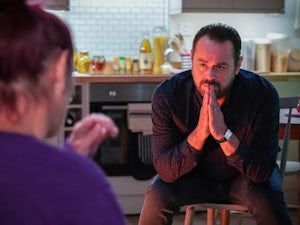 Danny Dyer discusses forming close contact cohort on EastEnders