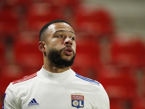 Barcelona 'remain in talks with Memphis Depay'