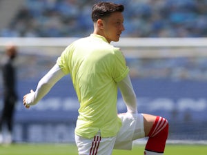Fenerbahce chief hints at imminent Mesut Ozil deal