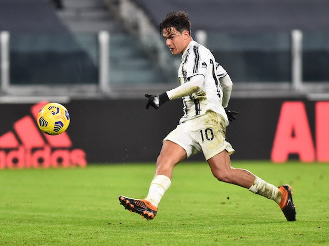 Paulo Dybala 'in Barcelona to see knee specialist'