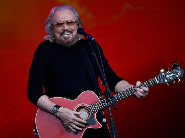Barry Gibb in line for first UK solo number one album