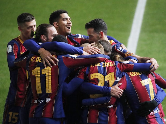 Barcelona's Frenkie de Jong celebrates scoring against Real Sociedad in the Spanish Super Cup on January 13, 2021