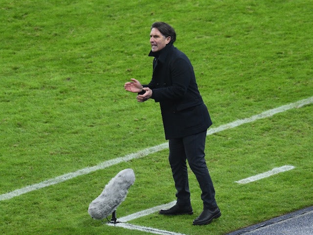 Hertha Berlin head coach Bruno Labbadia reacts on January 23, 2021