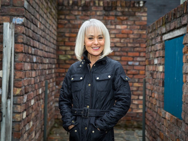 Tracie Bennett returns to Coronation Street after 22 years