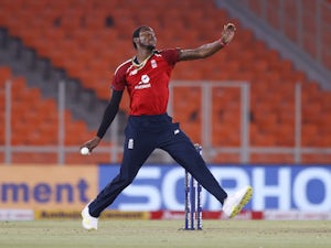 Jofra Archer hands England injury scare before New Zealand Test