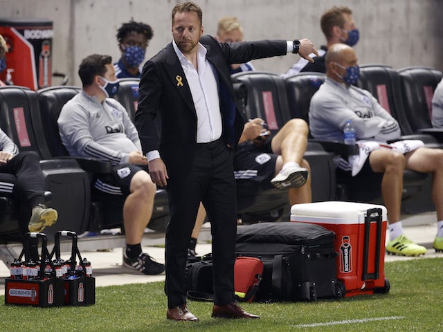 Vancouver Whitecaps head coach Marc Dos Santos directs his team against the Real Salt Lake at Rio Tinto Stadium in September 2020
