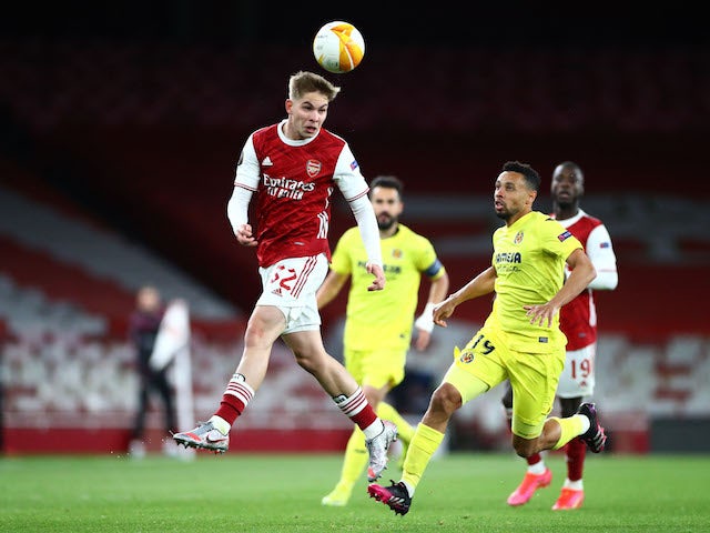 Arsenal's Emile Smith Rowe in action with Villarreal's Francis Coquelin in the Europa League on May 6, 2021