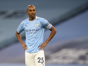 Fernandinho 'signs new one-year deal with Man City'
