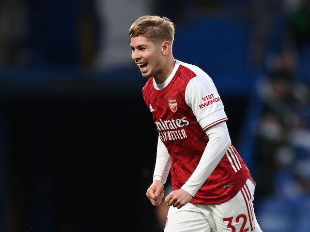 Aston Villa 'monitoring Emile Smith Rowe's contract situation'