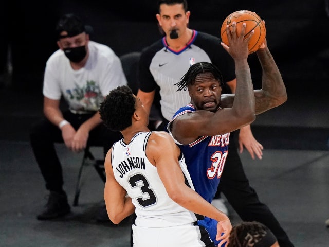 NBA roundup: Alec Burks stars as Knicks beat Spurs