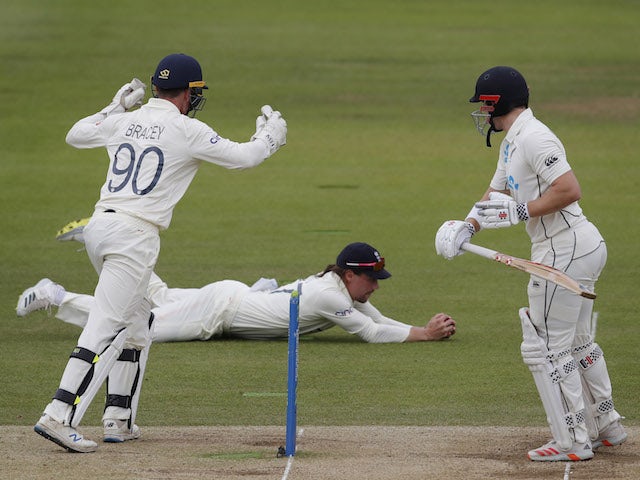 New Zealand up the ante at Lord's on final morning