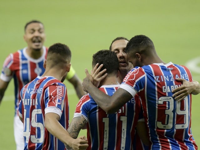 Rossi, do Bahia, comemora o primeiro gol com os companheiros no dia 13 de fevereiro de 2021