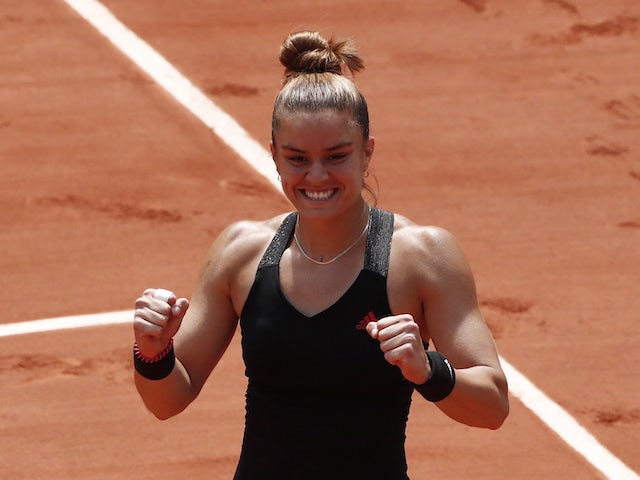 Maria Sakkari shocks Iga Swiatek to reach semi-finals of French Open