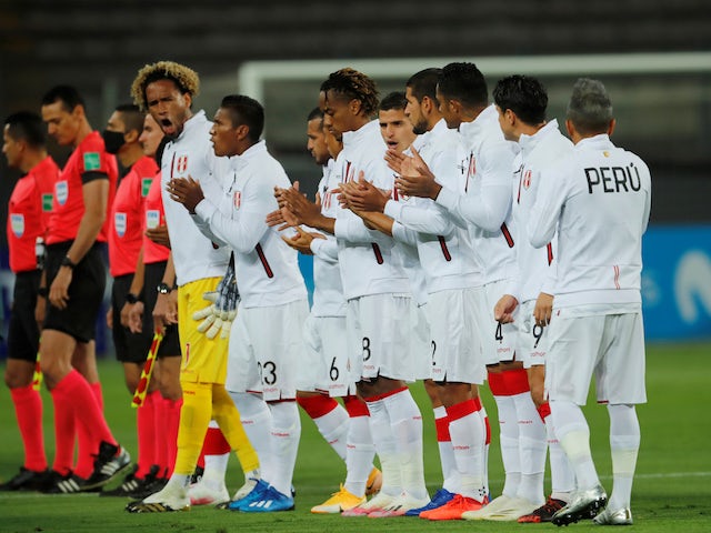 Peru players line up on November 18, 2020