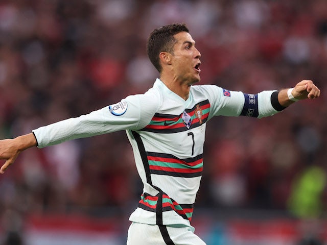 Cristiano Ronaldo sărbătorește a marcat un gol împotriva Ungariei la Euro 2020 pe 15 iunie 2021