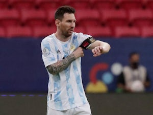 Barcelona 'step up Lionel Messi contract talks'