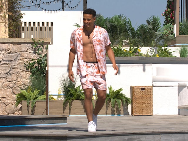 Love Island contestants to wear second-hand clothes from eBay