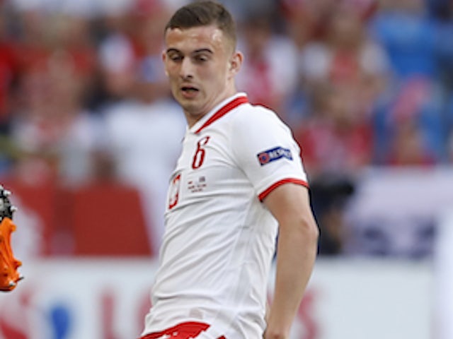 Polish wonderkid Kozlowski responds to Liverpool transfer rumours