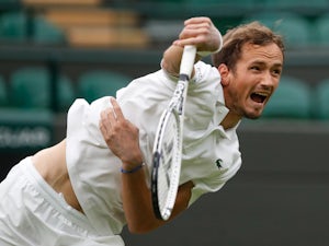 Daniil Medvedev avenges Jan-Lennard Struff defeat at Wimbledon