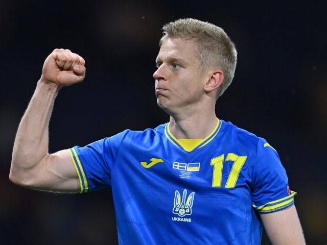 Українець Олександр Зінченко святкує після матчу 29 червня 2021 року