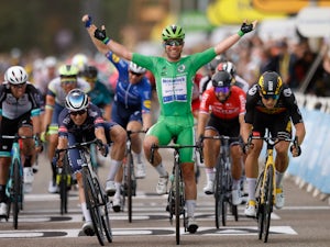 Mark Cavendish edges closer to Eddy Merckx's Tour de France record