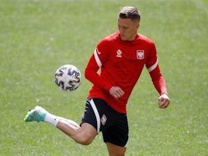 Man United 'make contact with Piotr Zielinski's agent'