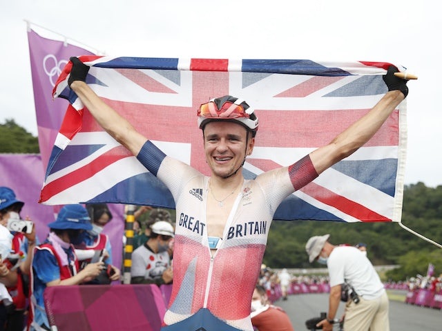 Tokyo 2020: Tom Pidcock earns cross-country gold for Team GB