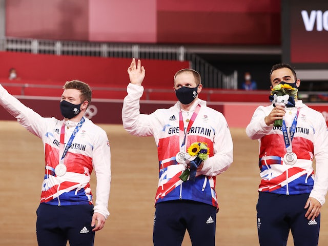 Jason Kenny still level with Sir Chris Hoy on six golds after sprint silver