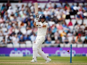 England duo James Anderson and Joe Root carry the fight against India