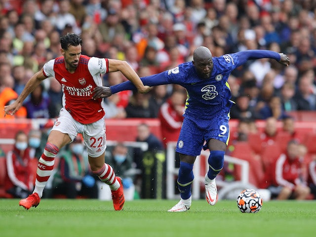 Arsenal's Pablo Mari in action with Chelsea's Romelu Lukaku in the Premier League on August 22, 2021