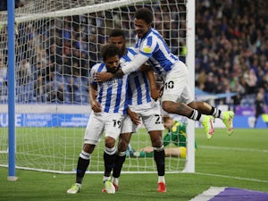 In-form Huddersfield fire four past struggling Reading