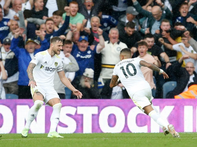 Raphinha earns Leeds a point against Everton in Elland Road thriller