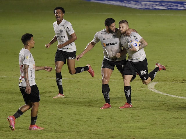 Atletico Mineiro's Eduardo Sasha celebrates scoring their first goal with teammates on August 23, 2021