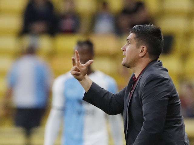 Watford manager Xisco Munoz gives instructions to his players on August 24, 2021