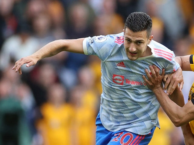 Agent: 'No plans for Dalot to leave Man United'