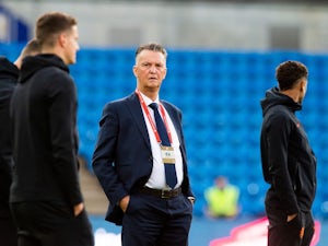 Louis van Gaal warns Erik ten Hag off Man United job