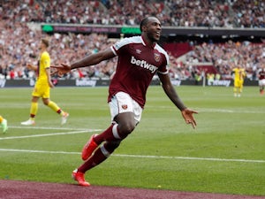 Antonio wins Premier League Player of the Month award for August