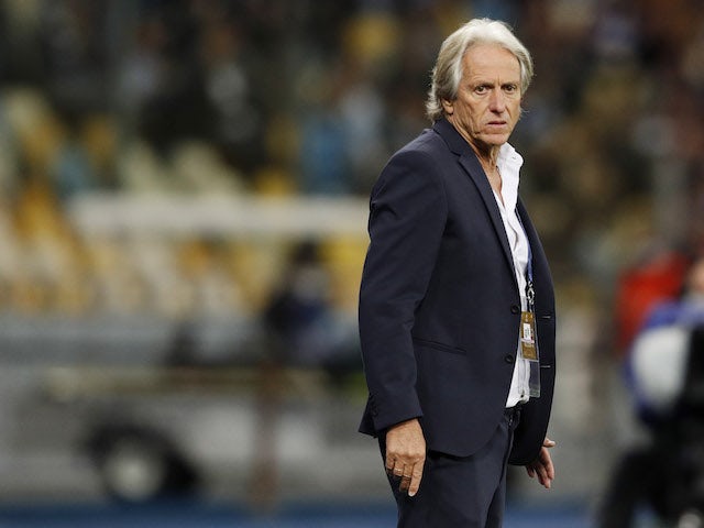 Benfica 'considering sacking Jorge Jesus as head coach'