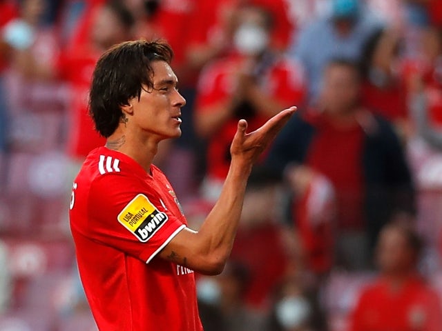 West Ham 'pushing to sign Benfica striker Darwin Nunez'