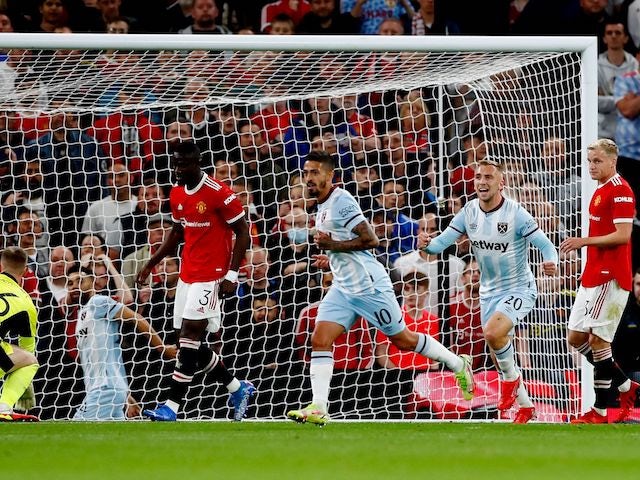 West Ham knock out Man Utd as Chelsea and Tottenham edge through on penalties