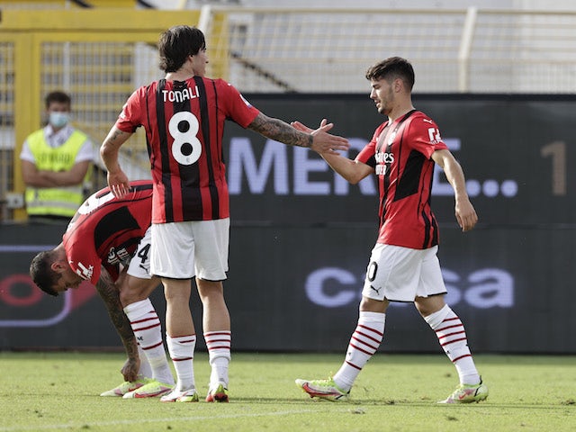AC Milan's Brahim Diaz celebrates scoring their second goal with Sandro Tonali on September 25, 2021