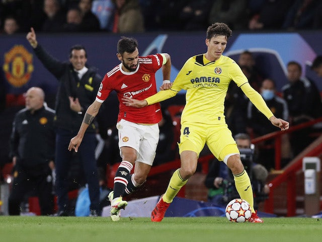 Villarreal's Pau Torres in action with Manchester United's Bruno Fernandes in the Champions League on September 29, 2021