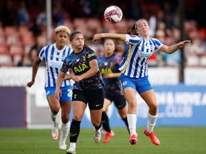 WSL roundup: Arsenal remain top, Tottenham's perfect start ends