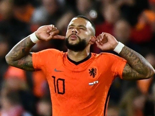 Memphis Depay on duty for the Netherlands in October 2021